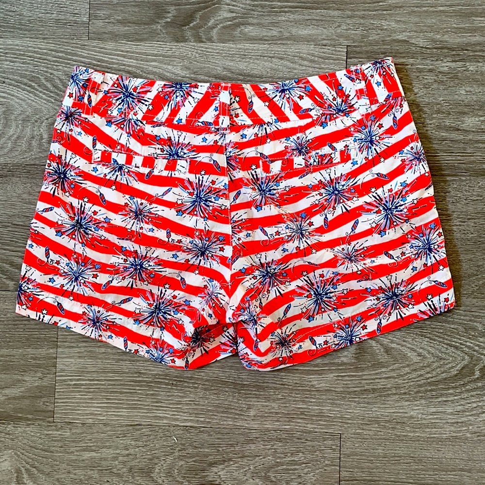 RARE⭐️🇺🇸EUC Lilly Pulitzer She’s A Firecracker Shorts, 2 - Picture 2 of 6
